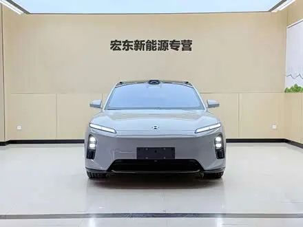 NIO ET5T 2025