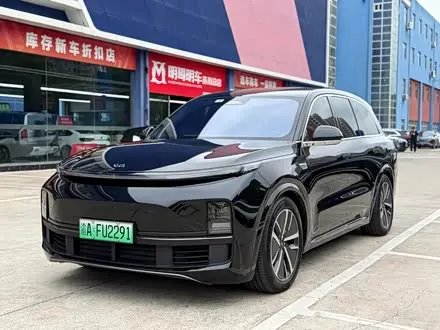 LI AUTO L8 2024