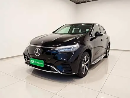 MERCEDES-BENZ EQE SUV 2023