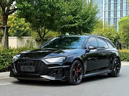 Audi RS 4 — из Китая под ключ