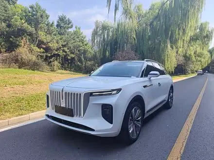 HONGQI E-HS9 2022