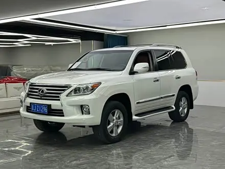 LEXUS LX 2013 — 110 000 км, Китай — под ключ — фото 1