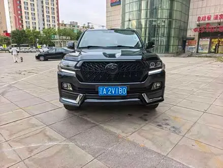 TOYOTA LAND CRUISER 2016