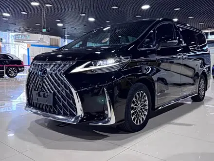 LEXUS LM 2020