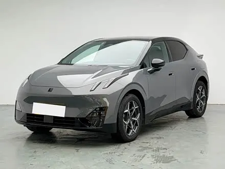 LYNK & CO Z20 2025