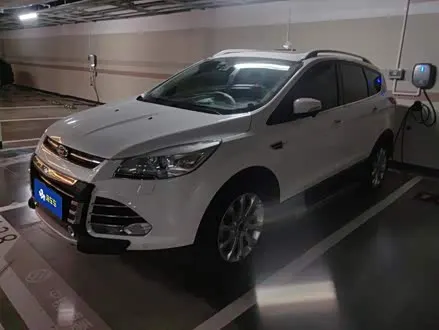 FORD KUGA 2013