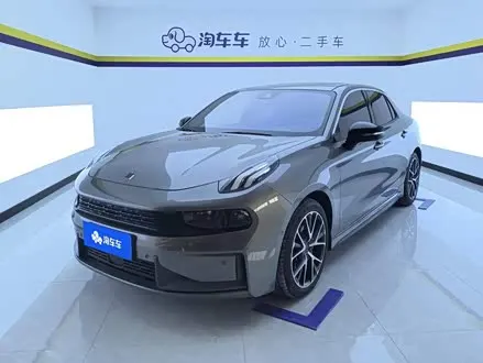 LYNK & CO 03 2021
