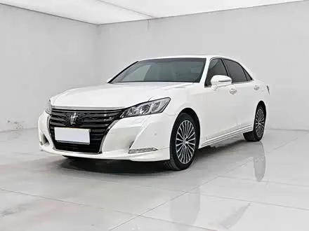 TOYOTA CROWN 2018