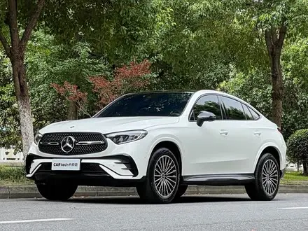 MERCEDES-BENZ GLC COUPE 2025