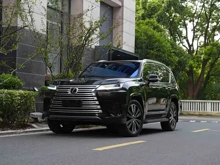LEXUS LX 2025