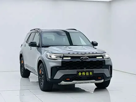 FORD EXPLORER 2024