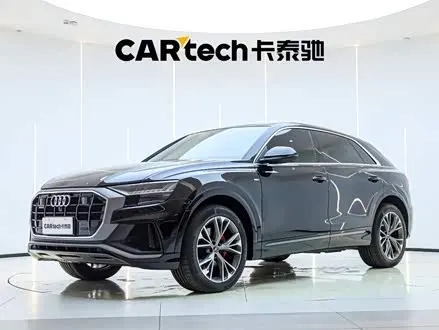 AUDI Q8 2022