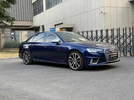AUDI S4 2018