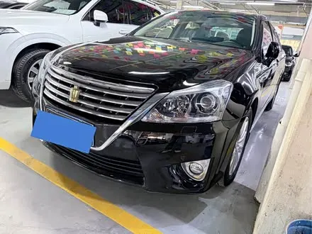 TOYOTA CROWN 2012