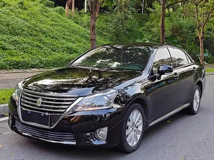 TOYOTA CROWN 2012