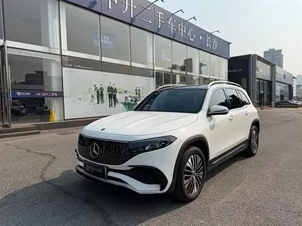 MERCEDES-BENZ EQB 2024