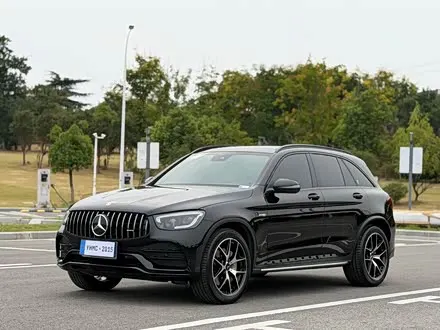 MERCEDES-BENZ GLC AMG 2020