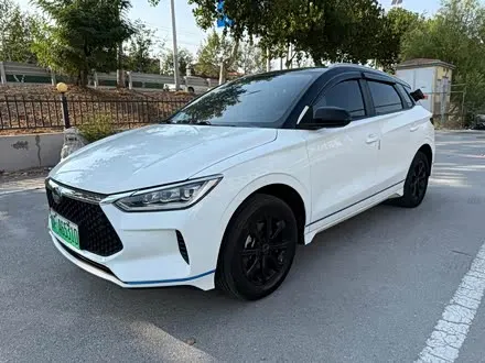 BYD E2 2021