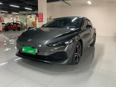 ROEWE D7 — из Китая под ключ