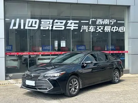 TOYOTA AVALON 2019