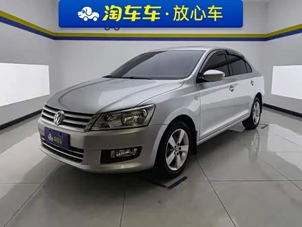 VOLKSWAGEN SANTANA 2015