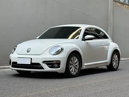VOLKSWAGEN BEETLE 2018