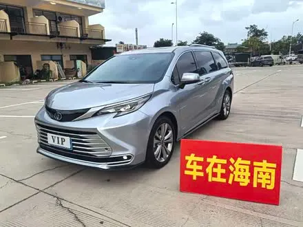 TOYOTA SIENNA 2023