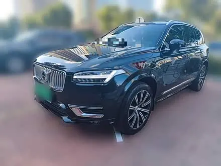 VOLVO XC90 2021