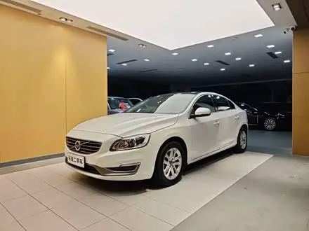 VOLVO S60 2018