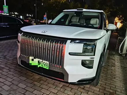 ZEEKR 9X 2025