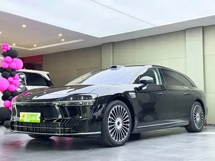 AITO LUXEED S9T 2025