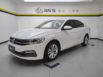 VOLKSWAGEN BORA 2020