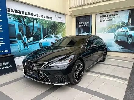 LEXUS LS 2021