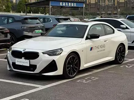BMW M240I 2025