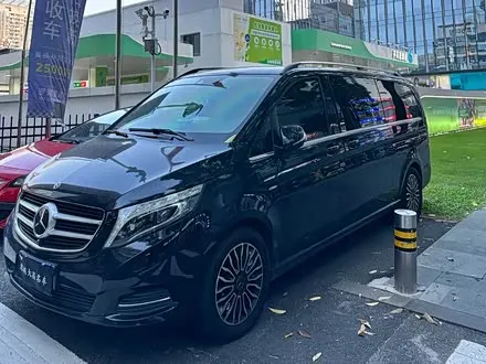 MERCEDES-BENZ V-CLASS 2017