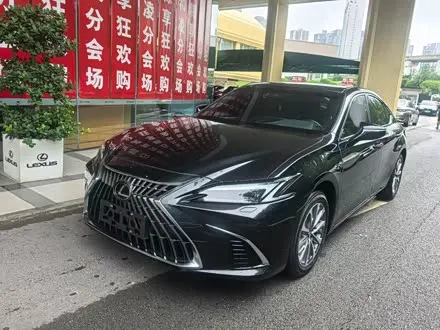 LEXUS ES — из Китая под ключ