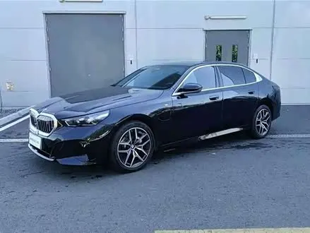 BMW I5 2025