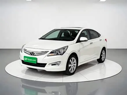 HYUNDAI VERNA 2014 — 98 000 км, Китай — под ключ — фото 1