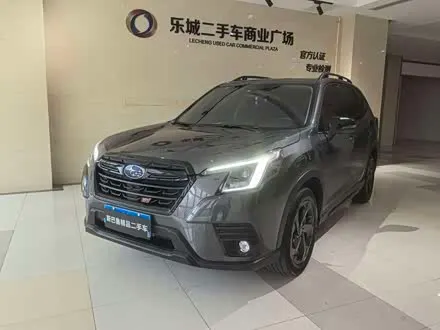 SUBARU FORESTER 2024