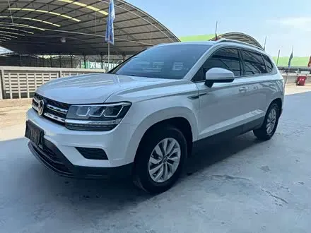 VOLKSWAGEN THARU 2022