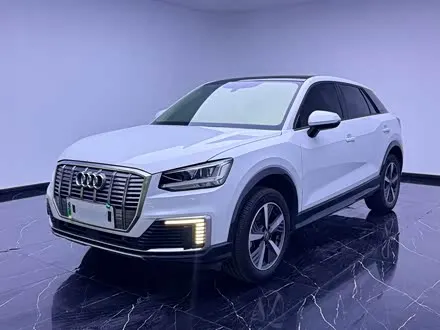 AUDI Q2L E-TRON 2019