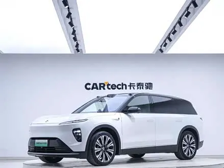 NIO ES8 2024