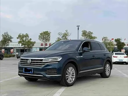 VOLKSWAGEN TOUAREG 2019