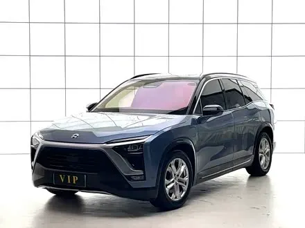 NIO ES8 2018