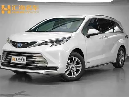 TOYOTA SIENNA 2021