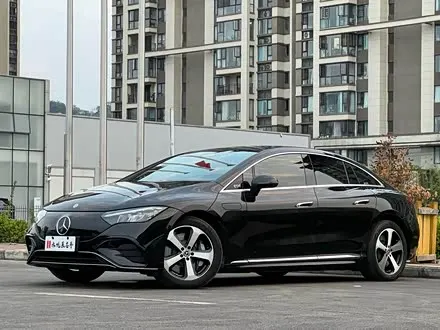 MERCEDES-BENZ EQE 2022