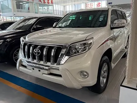 TOYOTA PRADO 2016