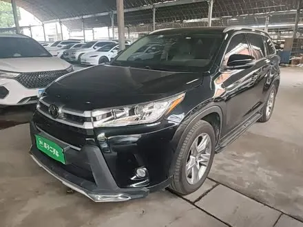 TOYOTA HIGHLANDER 2018 — 83 100 км, Китай — под ключ — фото 1