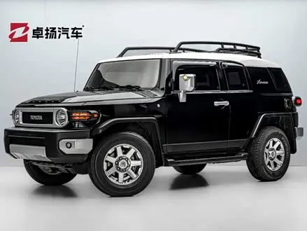 Toyota FJ Cruiser — из Китая под ключ