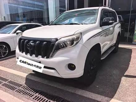 TOYOTA PRADO 2010